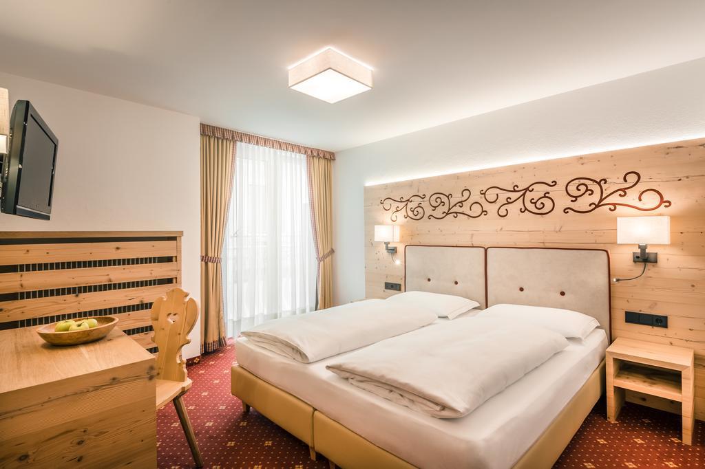 Hotel Maria Urtijëi Dış mekan fotoğraf